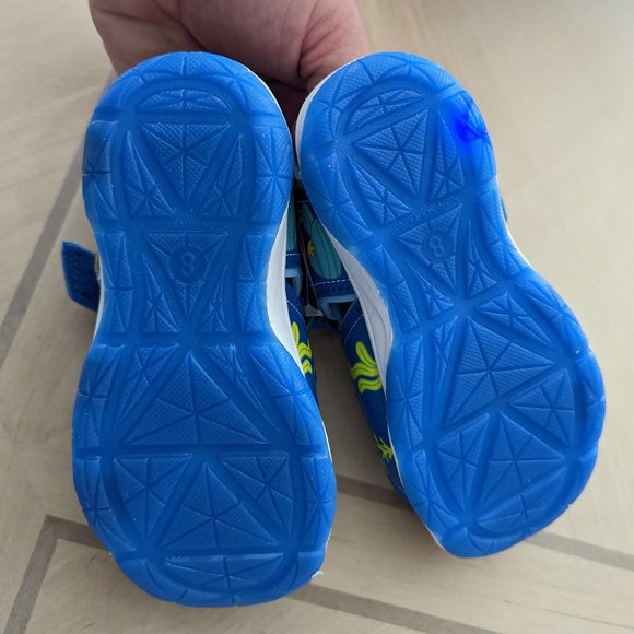 Nickelodeon Baby Shark Ping Fong Trekking Child Sandals - Size 6 & 8 - Brand New - Picture 10 of 16